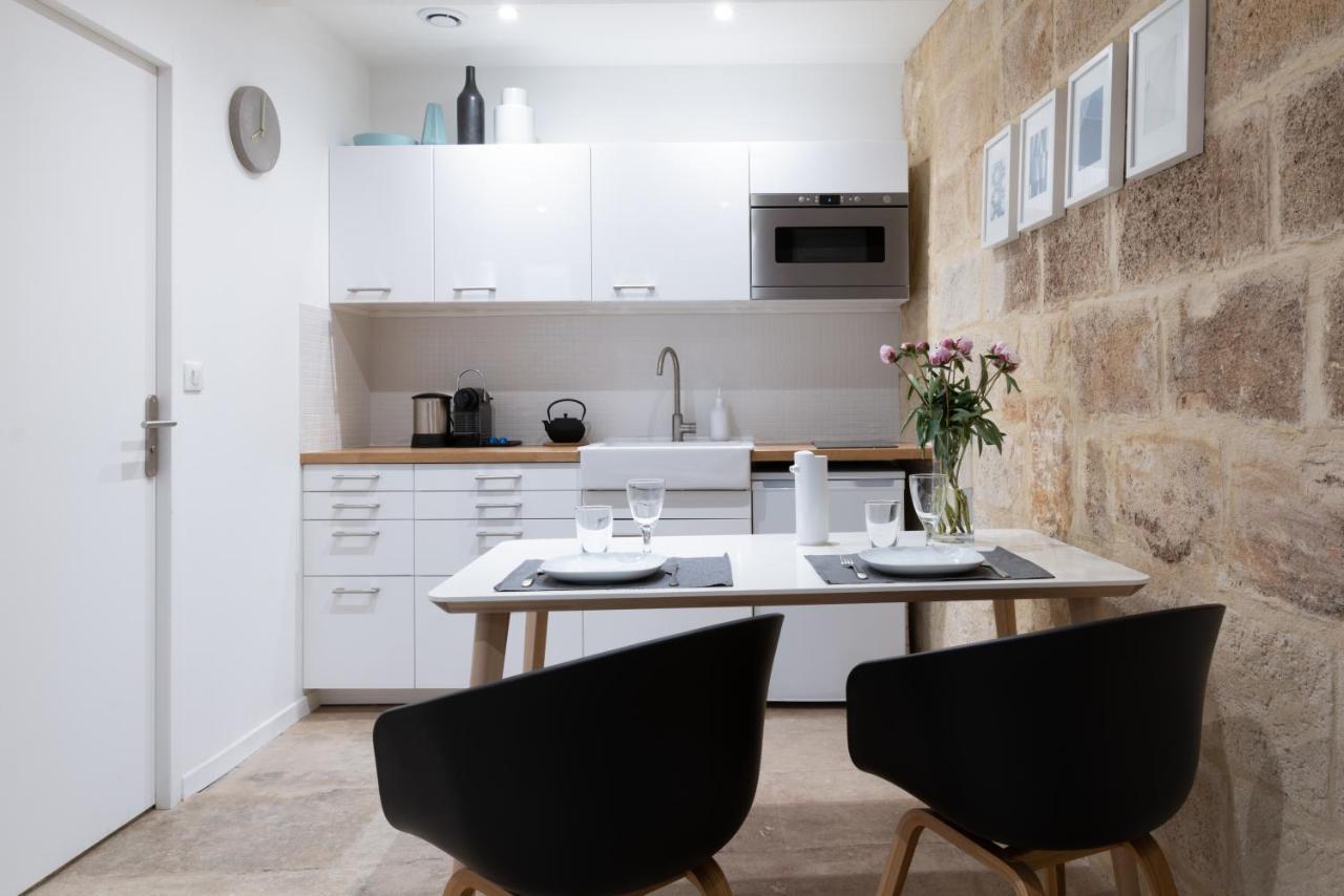 Design & Cosy - Centre Historique Ecusson Apartment มงต์เปอลิเยร์ ภายนอก รูปภาพ