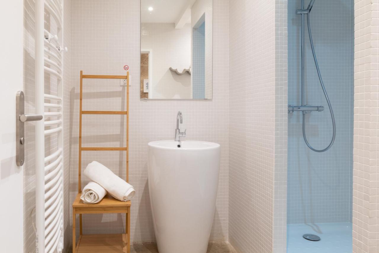 Design & Cosy - Centre Historique Ecusson Apartment มงต์เปอลิเยร์ ภายนอก รูปภาพ